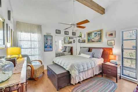 4364 Woodmans Chart Sarasota FL 34235
