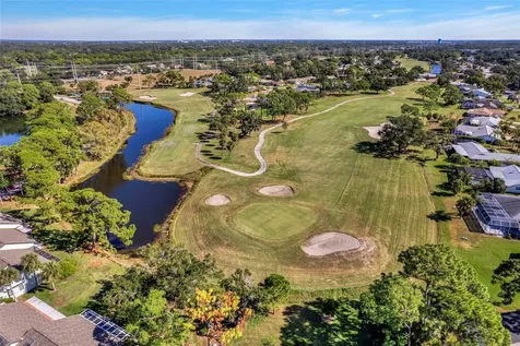4364 Woodmans Chart Sarasota FL 34235