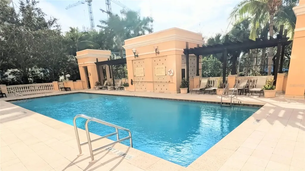 750 N Tamiami Trail Sarasota FL 34236
