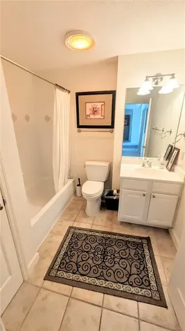 750 N Tamiami Trail Sarasota FL 34236