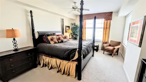 750 N Tamiami Trail Sarasota FL 34236