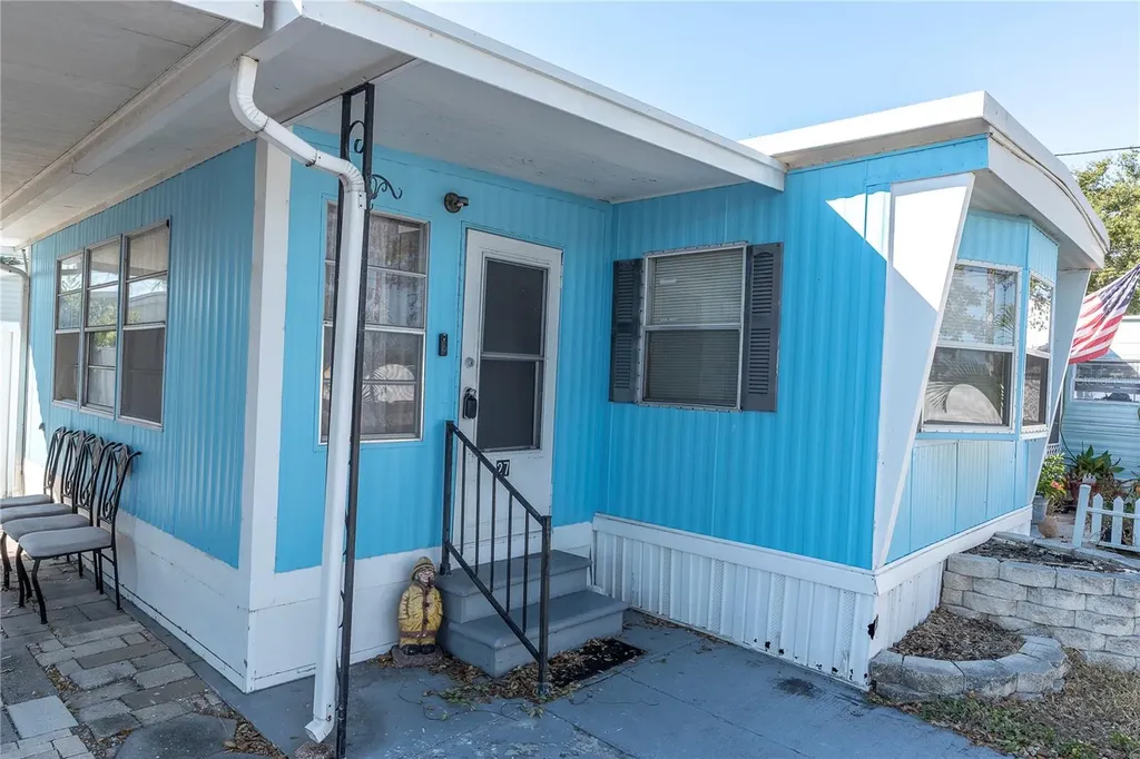 7801 34th Avenue N St Petersburg FL 33710