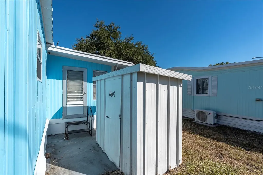 7801 34th Avenue N St Petersburg FL 33710