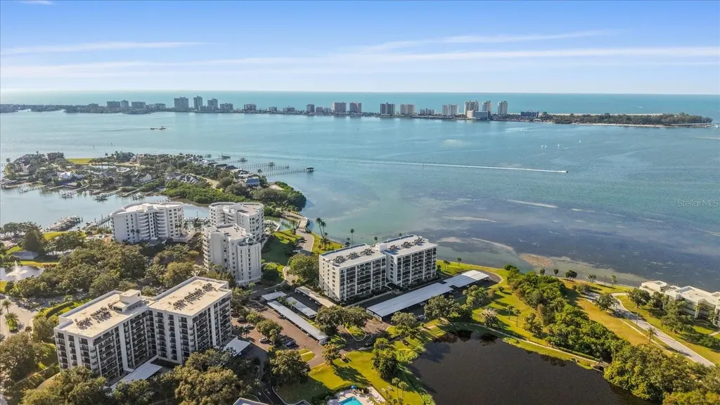 100 Oakmont Lane Belleair FL 33756