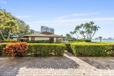 100 Oakmont Lane Belleair FL 33756