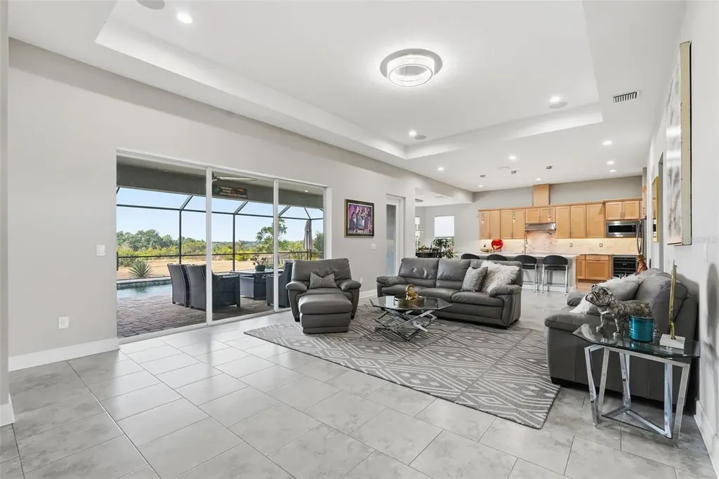 5218 Lake Venice Drive Wimauma FL 33598