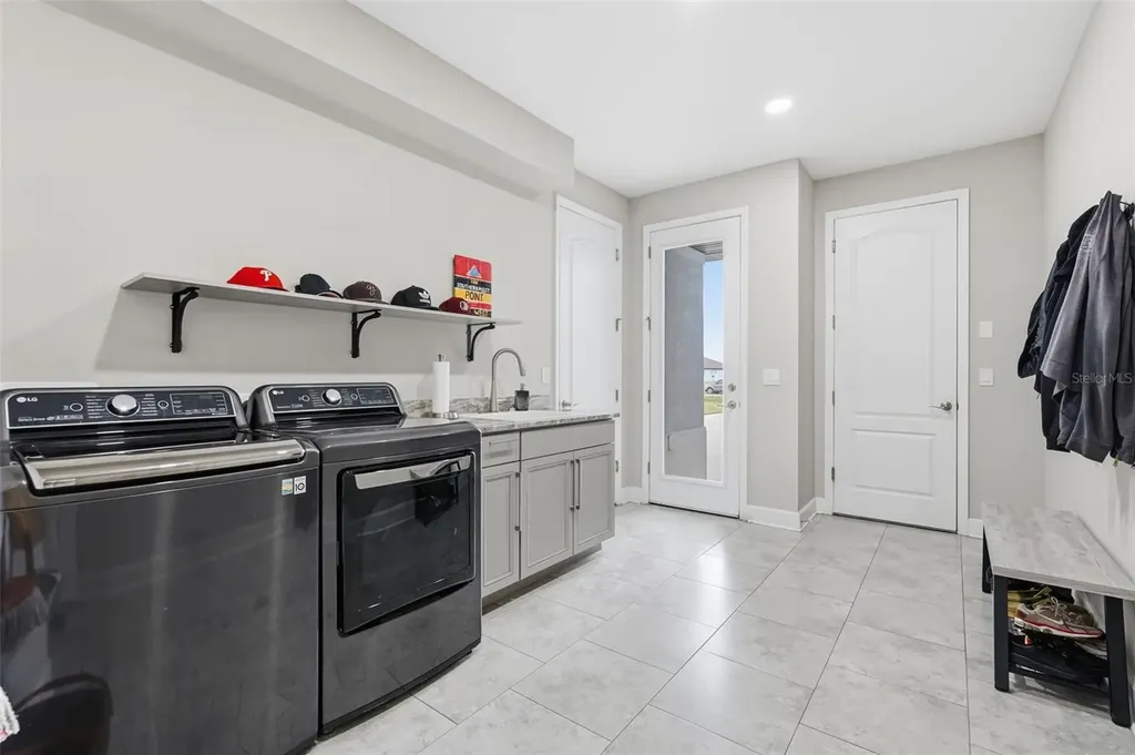 5218 Lake Venice Drive Wimauma FL 33598