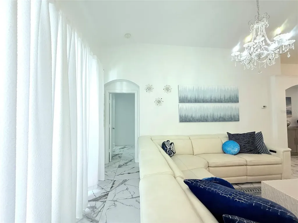 8042 King Palm Circle Kissimmee FL 34747