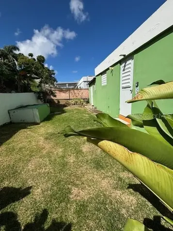Urb. Altamira Calle 8 (mar) Fajardo PR 00738