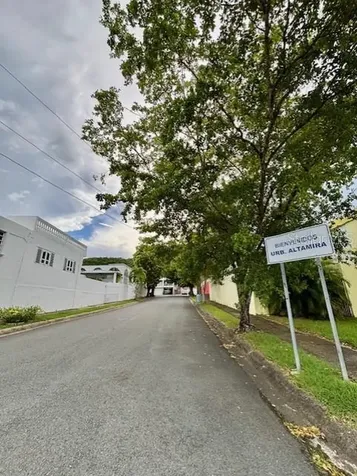Urb. Altamira Calle 8 (mar) Fajardo PR 00738