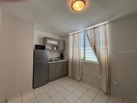 Urb. Altamira Calle 8 (mar) Fajardo PR 00738