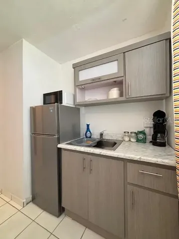 Urb. Altamira Calle 8 (mar) Fajardo PR 00738