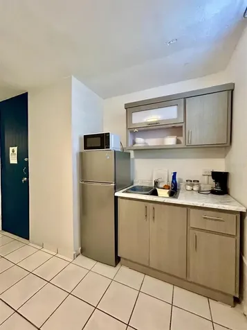 Urb. Altamira Calle 8 (mar) Fajardo PR 00738