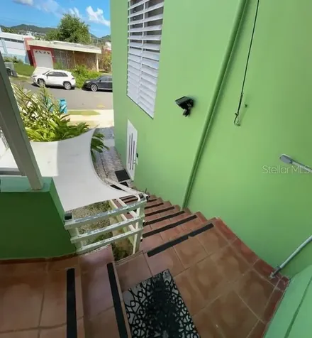 Urb. Altamira Calle 8 (mar) Fajardo PR 00738