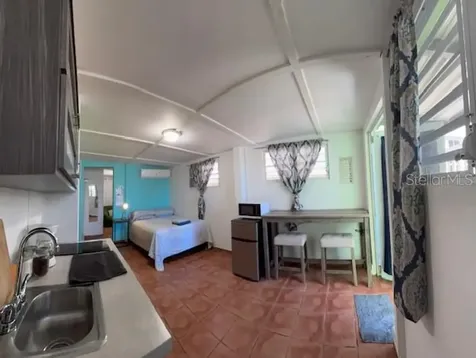 Urb. Altamira Calle 8 (mar) Fajardo PR 00738
