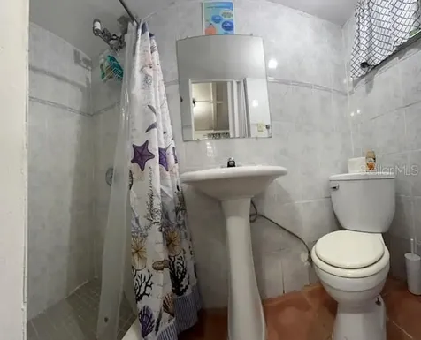 Urb. Altamira Calle 8 (mar) Fajardo PR 00738
