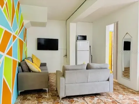 Urb. Altamira Calle 8 (mar) Fajardo PR 00738