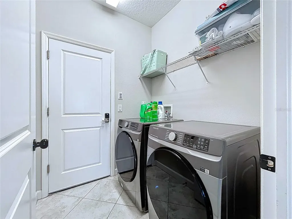 11411 Chilly Water Court Riverview FL 33569