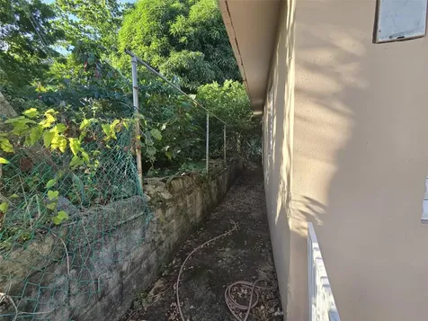 3.9 Km Bo Juan Martin Yabucoa PR 00767