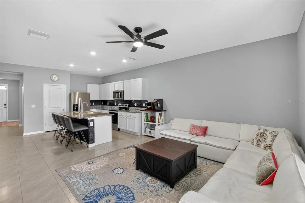 5055 Captain Davis Drive Wimauma FL 33598
