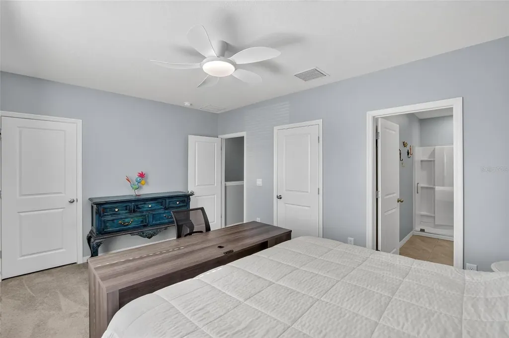 5055 Captain Davis Drive Wimauma FL 33598