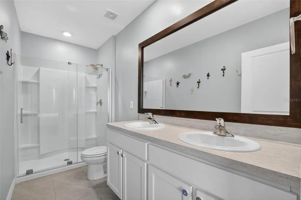 5055 Captain Davis Drive Wimauma FL 33598