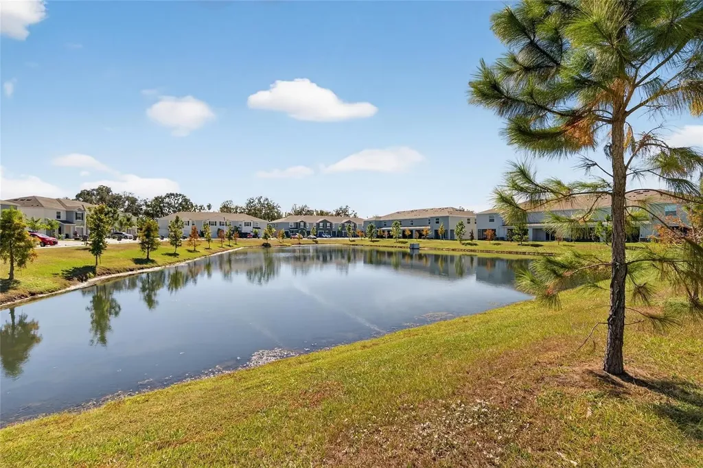 5055 Captain Davis Drive Wimauma FL 33598