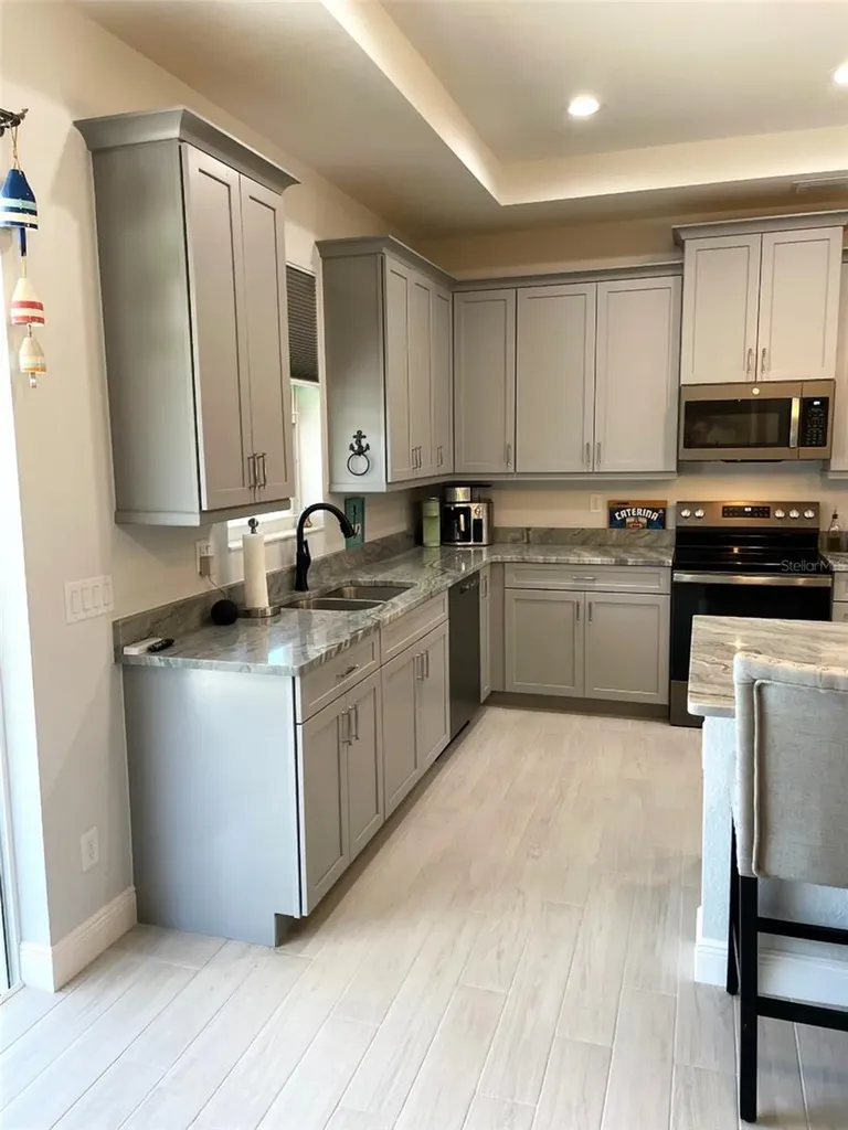 549 E Tarpon Boulevard NW Port Charlotte FL 33952