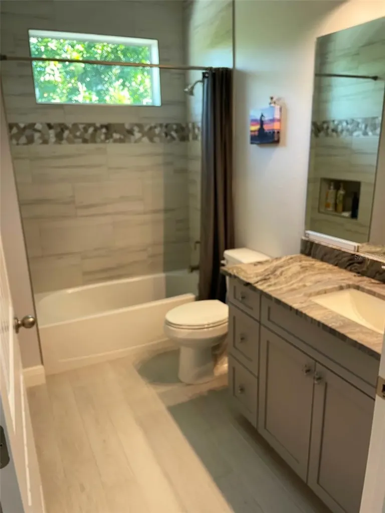549 E Tarpon Boulevard NW Port Charlotte FL 33952