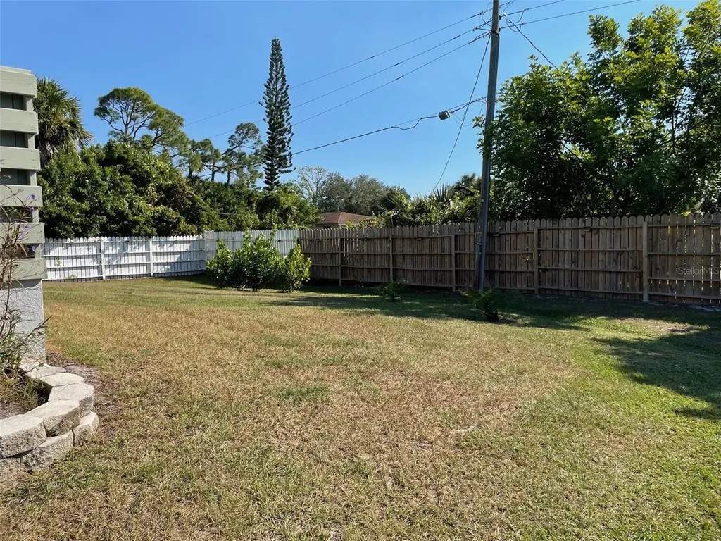 549 E Tarpon Boulevard NW Port Charlotte FL 33952