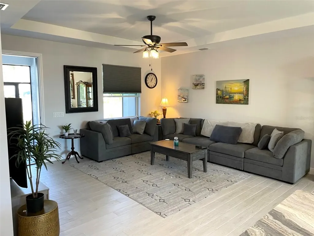 549 E Tarpon Boulevard NW Port Charlotte FL 33952