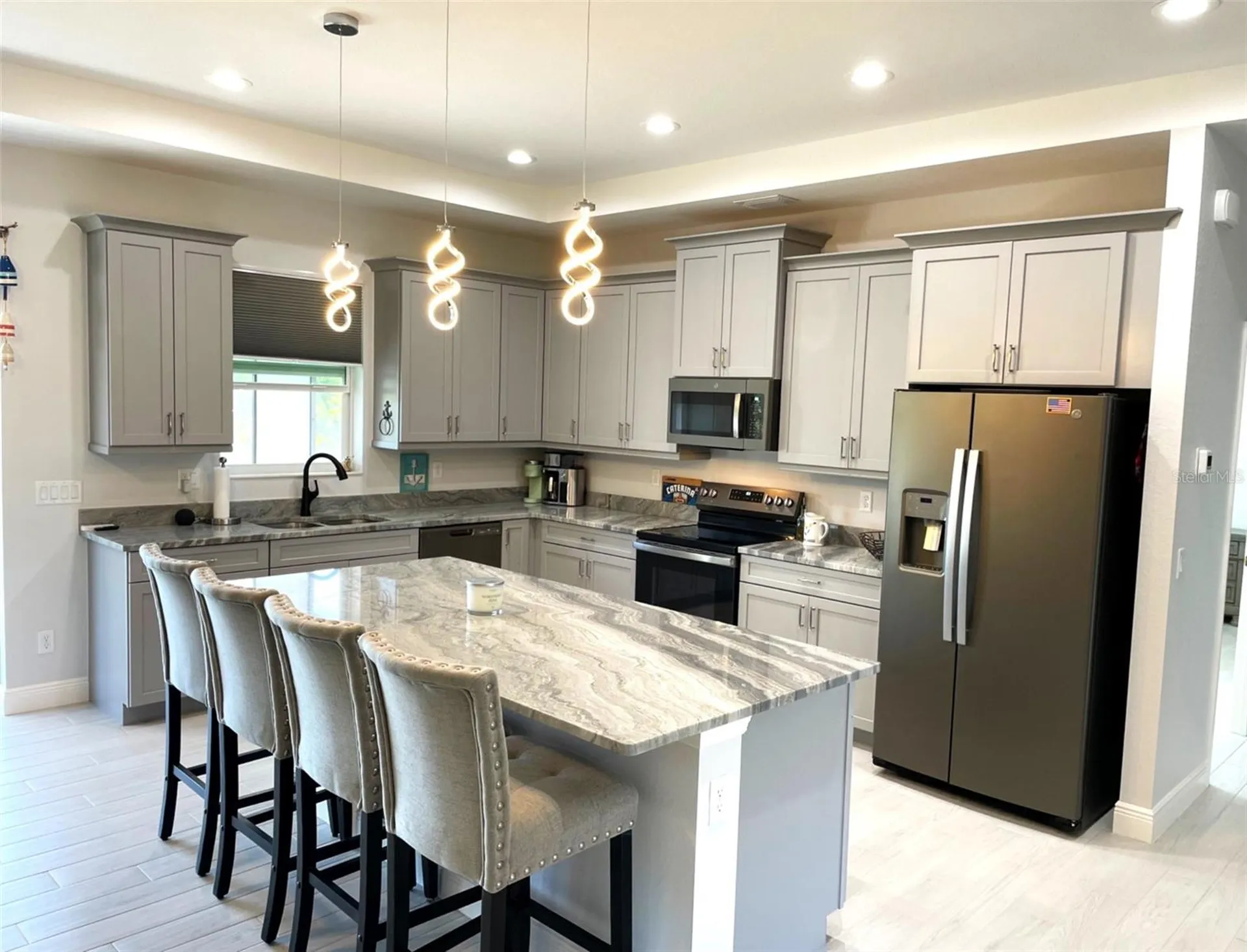 549 E Tarpon Boulevard NW Port Charlotte FL 33952