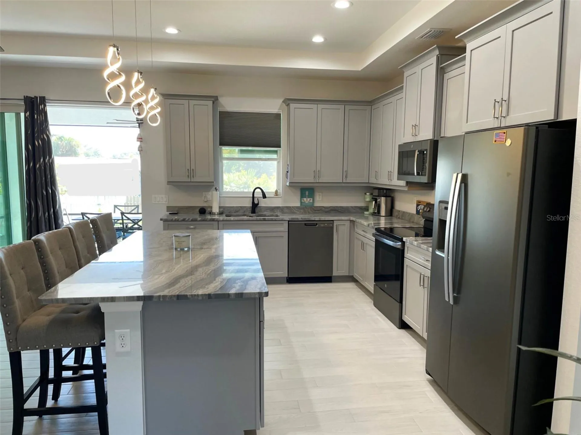 549 E Tarpon Boulevard NW Port Charlotte FL 33952