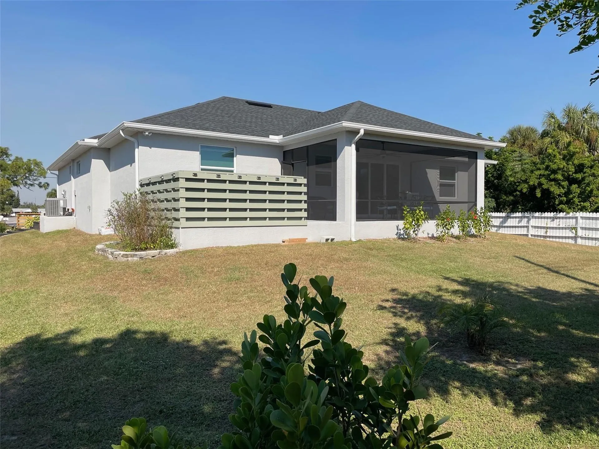 549 E Tarpon Boulevard NW Port Charlotte FL 33952