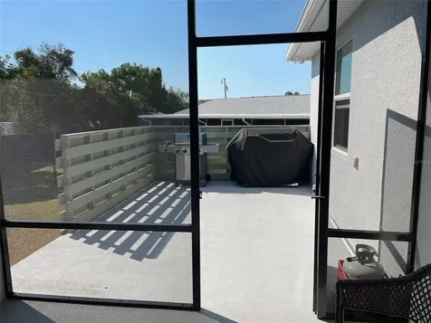 549 E Tarpon Boulevard NW Port Charlotte FL 33952