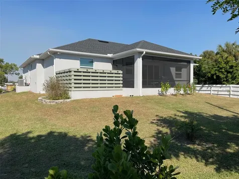 549 E Tarpon Boulevard NW Port Charlotte FL 33952