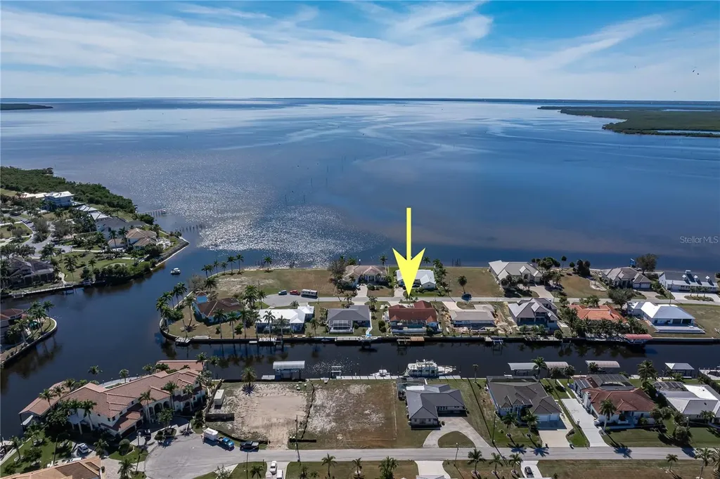 136 Creek Drive SE Port Charlotte FL 33952