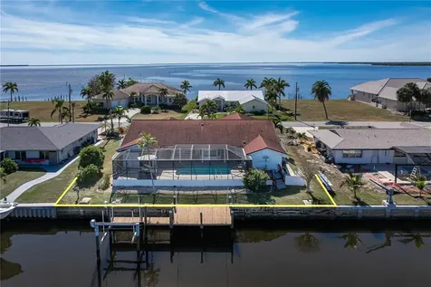 136 Creek Drive SE Port Charlotte FL 33952