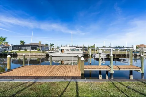 136 Creek Drive SE Port Charlotte FL 33952