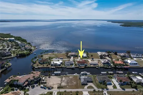 136 Creek Drive SE Port Charlotte FL 33952