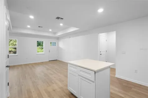 2264 Suanee Eustis FL 32726