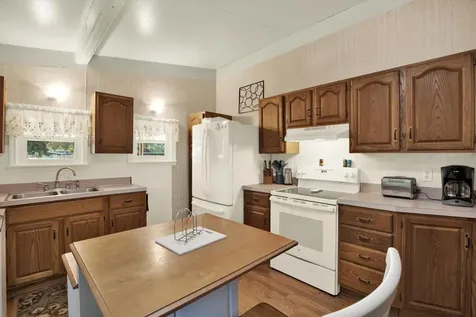 9375 Grizzly Bear Lane Weeki Wachee FL 34613