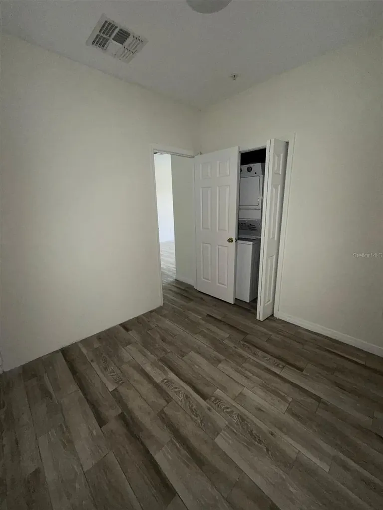 2121 Mccoy Road Orlando FL 32809
