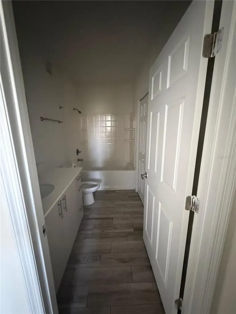 2121 Mccoy Road Orlando FL 32809