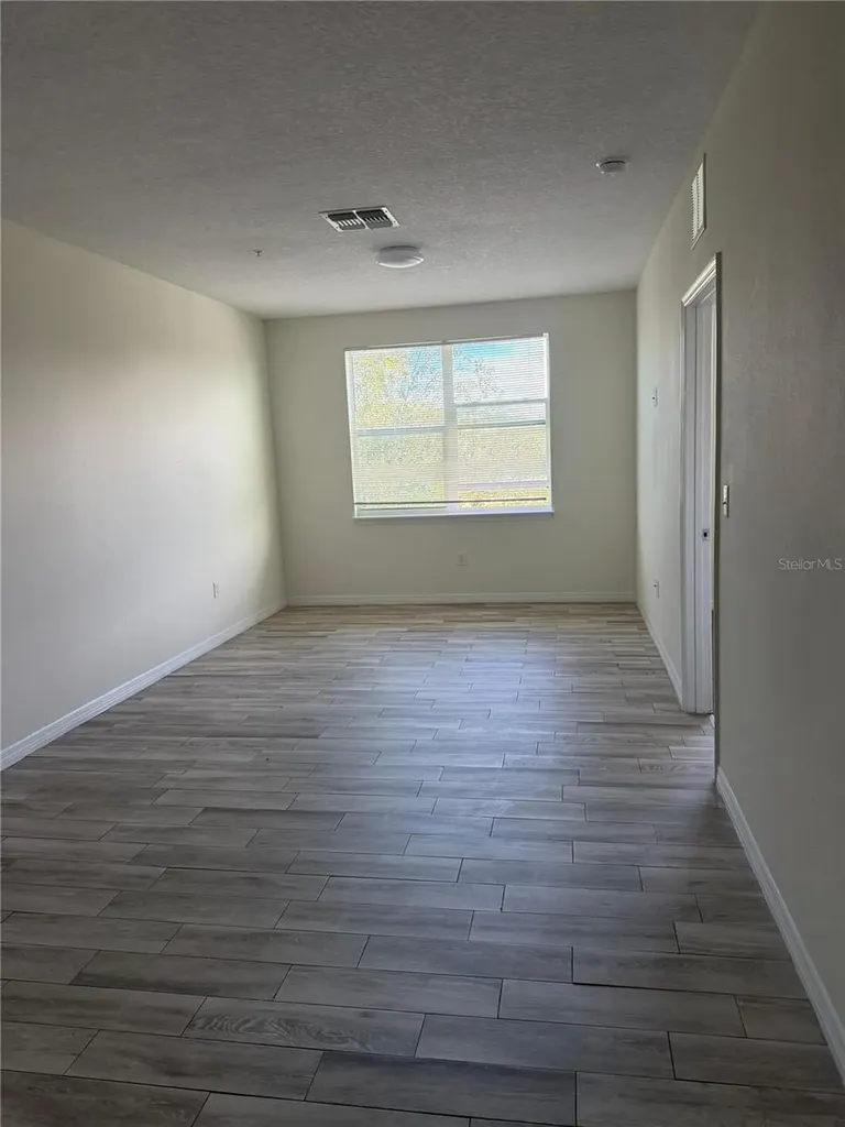2121 Mccoy Road Orlando FL 32809