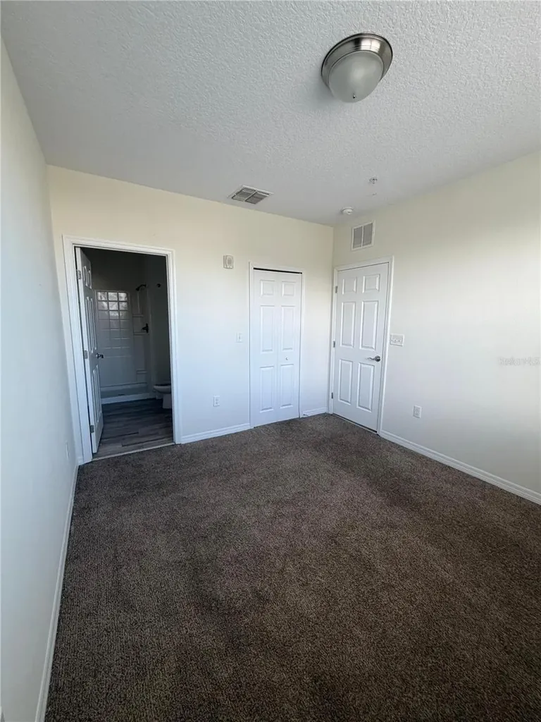2121 Mccoy Road Orlando FL 32809