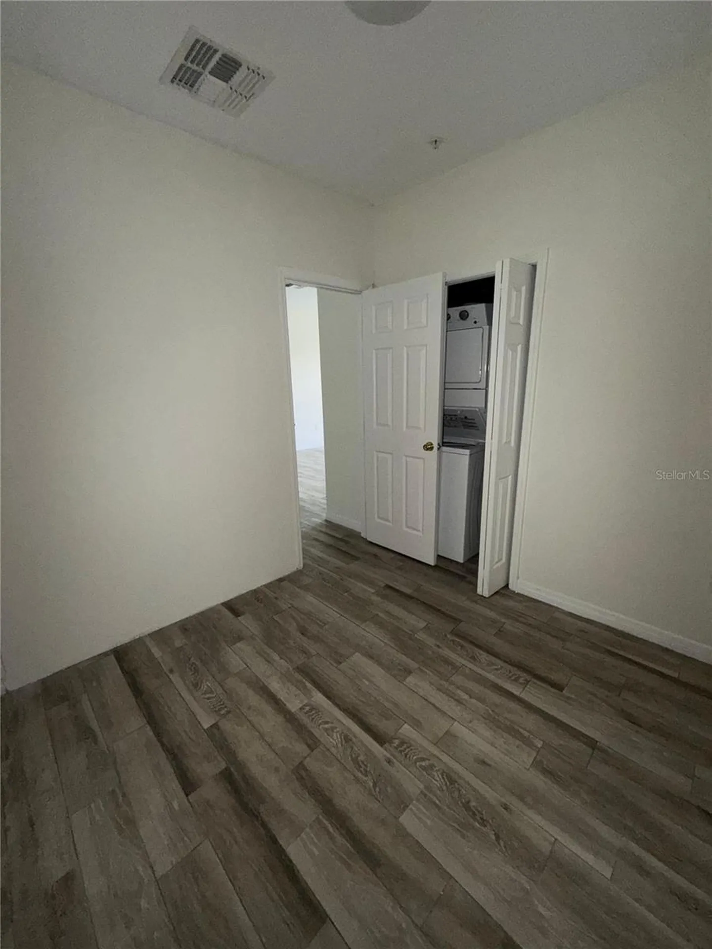 2121 Mccoy Road Orlando FL 32809