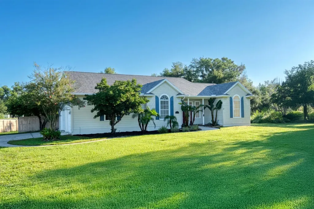 37015 Waldo Drive Dade City FL 33525