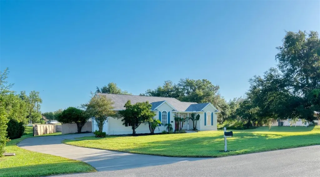 37015 Waldo Drive Dade City FL 33525