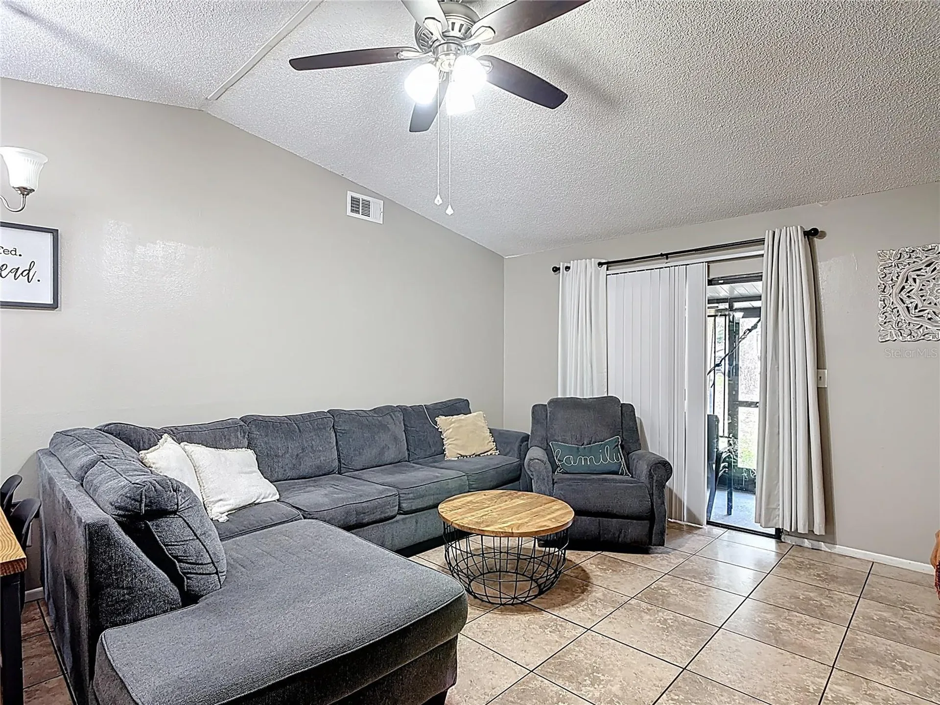 1803 Foxhall Circle Kissimmee FL 34741